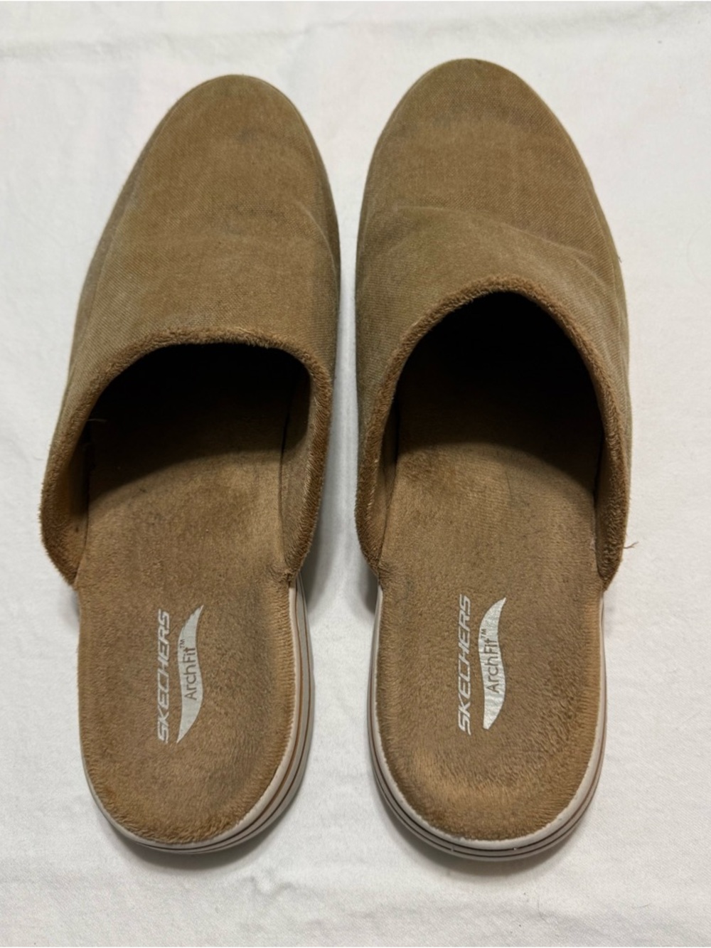 Skechers Men’s Tan Brown Slip-On Arch Fit Lounge Loafers